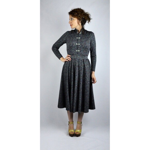 Vintage Asian WOOL Floral Dress Frog Closures Buttons Korean Mandarin Neck S M - Picture 3 of 5